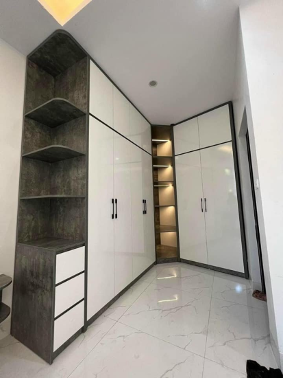 Tủ áo đóng theo yêu cầu HK2406-10