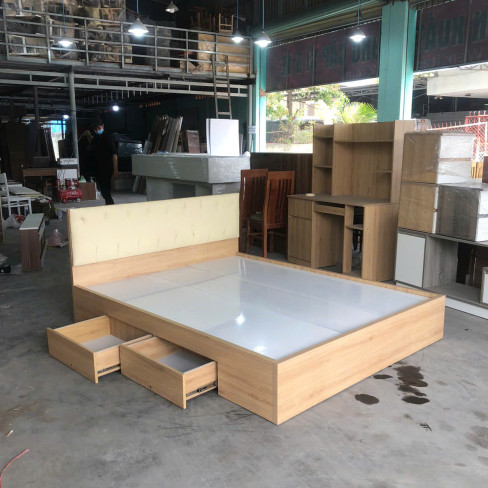 Giường Ngủ Gỗ MDF Phủ Melamine Bọc Nệm Có Ngăn Kéo Màu Vàng HK 388