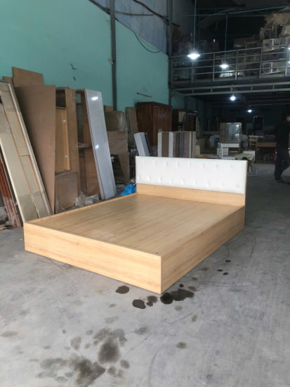 Giường Ngủ Gỗ MDF Phủ Melamine Bọc Nệm Hiện Đại Màu Vàng HK 388